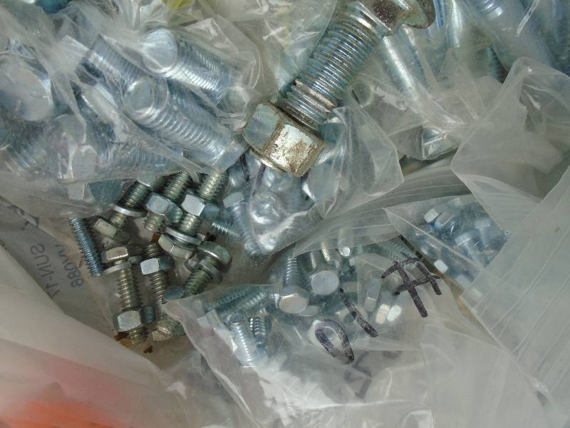 lot 16 image: Grade 5 Nut and Bolt Set