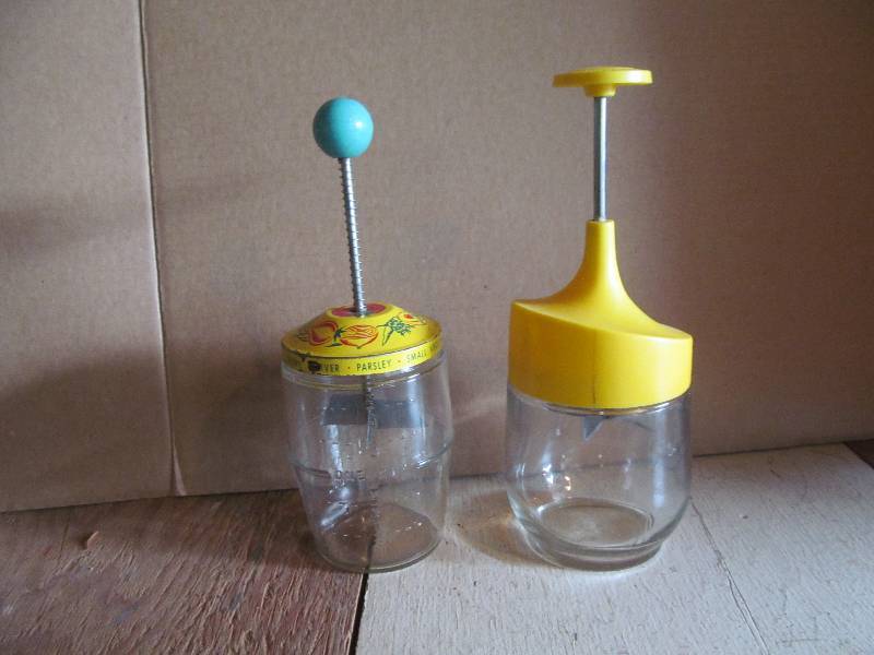 lot 46 image: 2 Vintage Food Choppers
