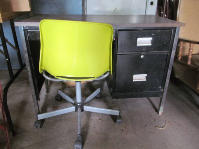 lot 47 image: Office Desk with Chair