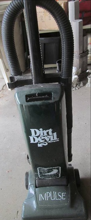 lot 55 image: Dirt Devil Impulse Vacuum