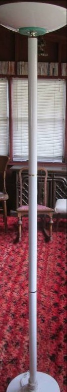lot 71 image: Floor Lamp
