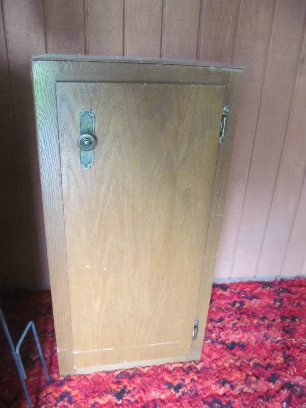 lot 73 image: Telephone Stand