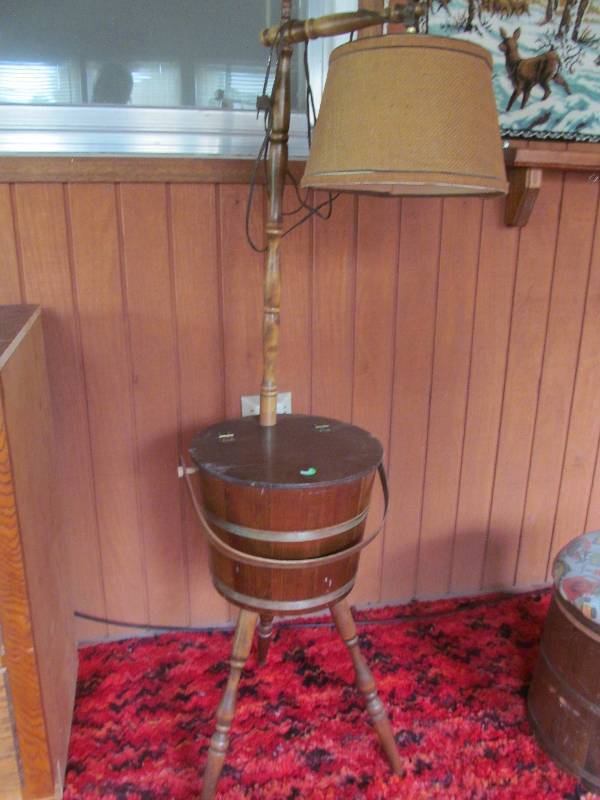 lot 78 image: Sewing Box with Lamp