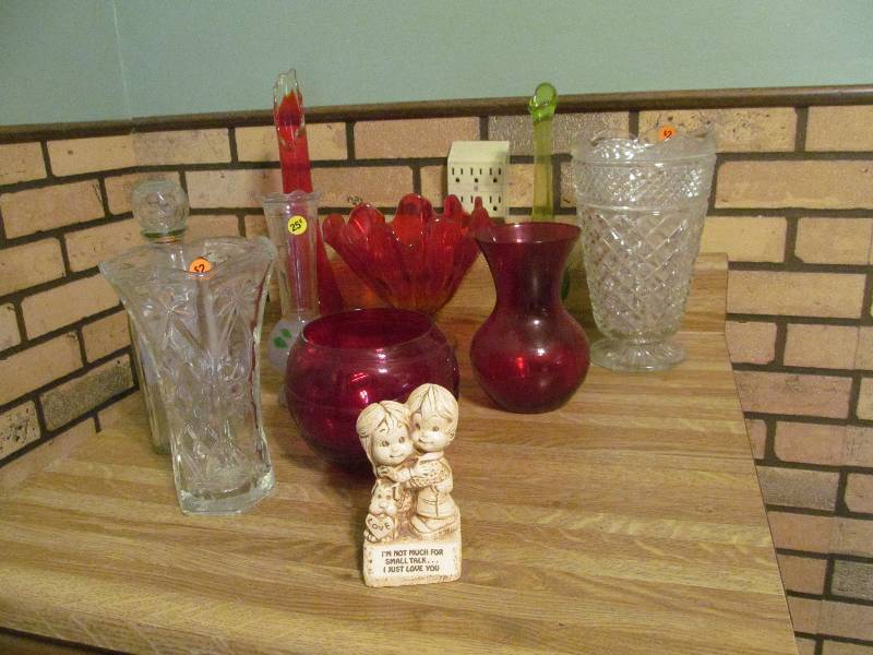 lot 90 image: Red Vases and Bowls, Crystal vases