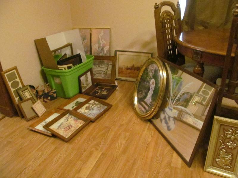 lot 97 image: Large Assortment of Pictures and Frames