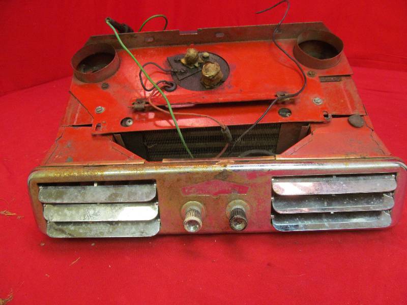 lot 100 image: Vintage add on AC unit
