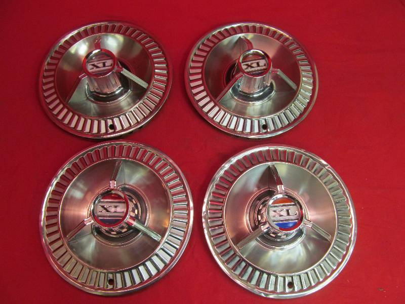 lot 131 image: Set of 4 Vintage 1964 Rims