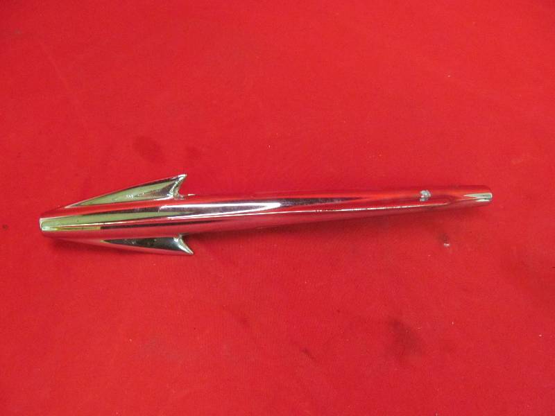 lot 162 image: Rocket Hood Ornament