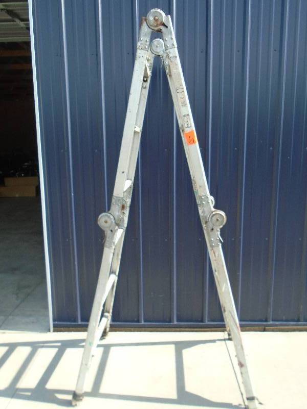 Extension Ladder and Level