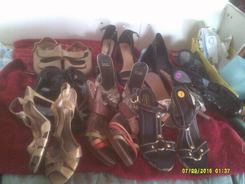 10 PAIR WOMENS SHOES