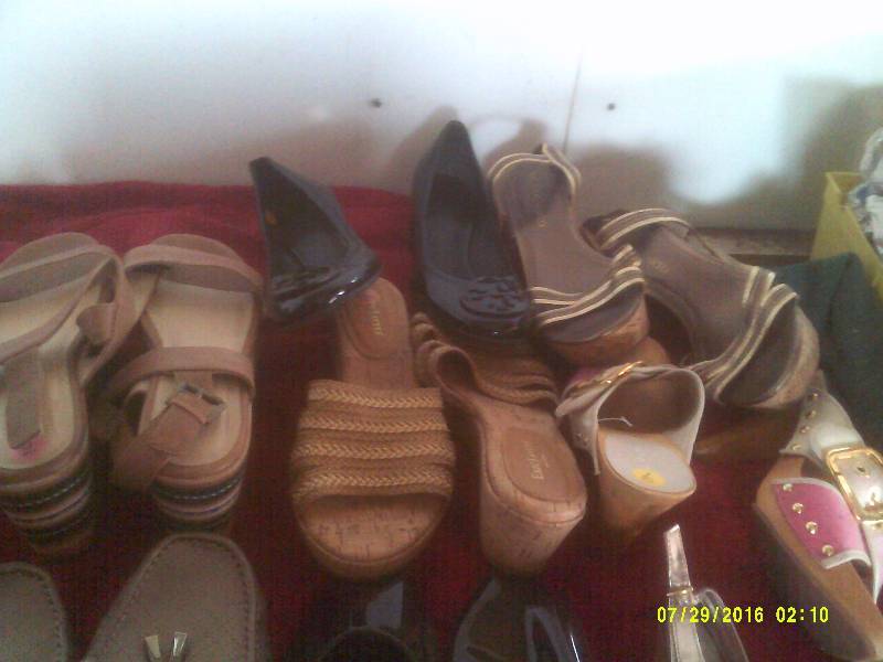 8 PR WOMENS SHOES