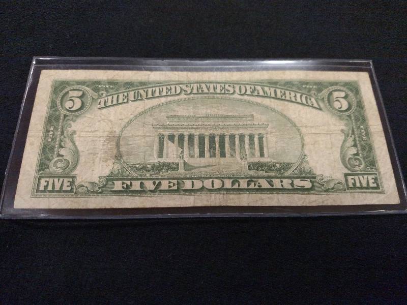 1928 C Five Dollar Red Seal Note...