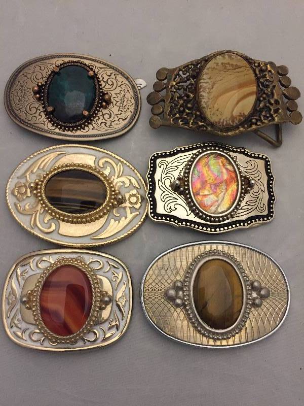 lot 42 image: Belt Buckles - Stone