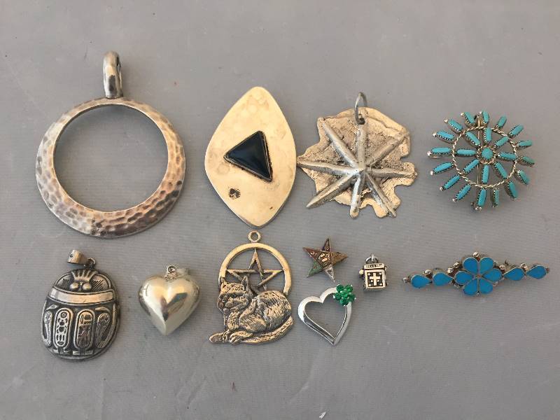 lot 68 image: Brooches & Pendants - Acid tested as Sterling Silver