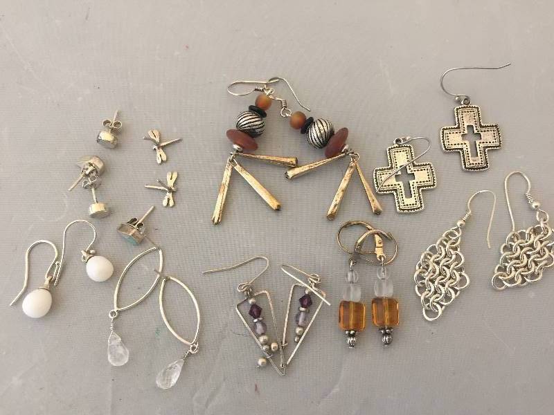 lot 124 image: Pierced Earrings - Acid tested as Sterling Silver