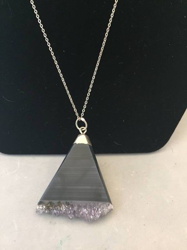 lot 132 image: Sterling Chain - Geode Crystal Pendant