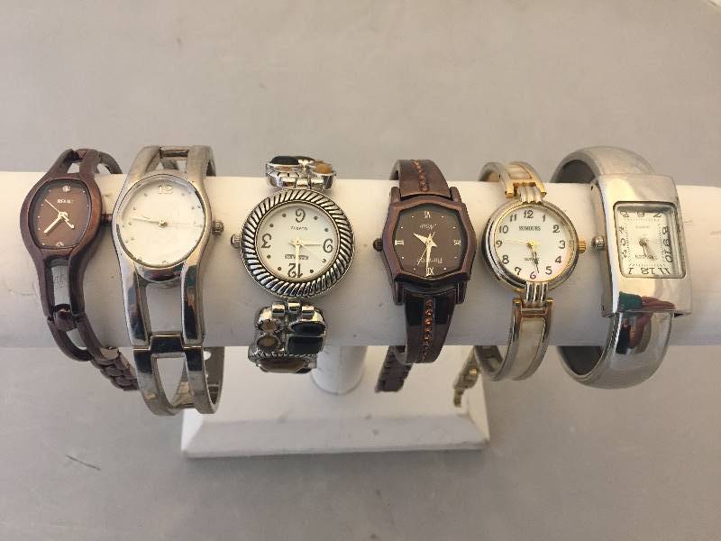 lot 133 image: Womens Watches - Bracelet Style