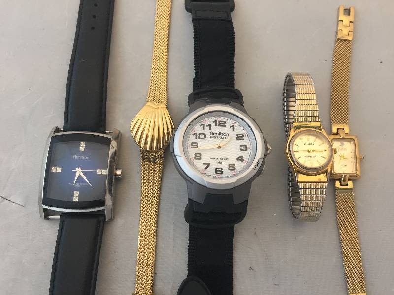 lot 168 image: Watches - Armitron