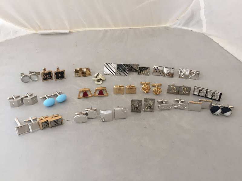 lot 84 image: Cuff Links - Large Lot