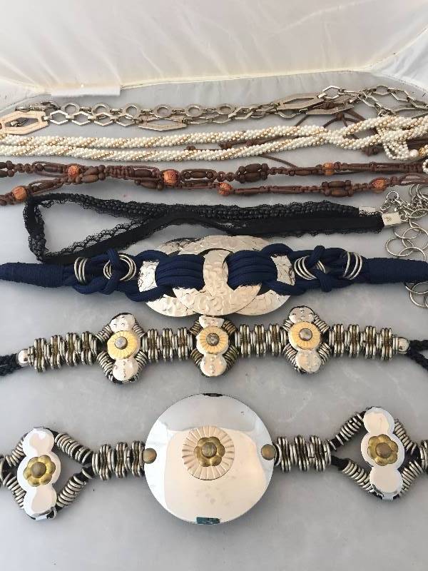 lot 116 image: 7 Chain Belts