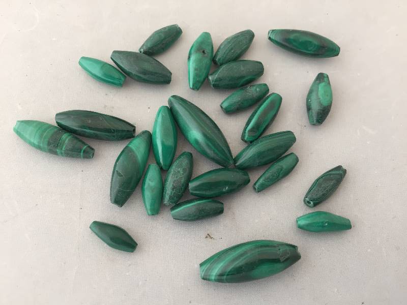 lot 128 image: Malachite Beads - Tapered & Graduated