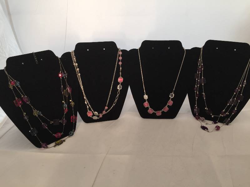 lot 91 image: 4 Jeweled Necklaces
