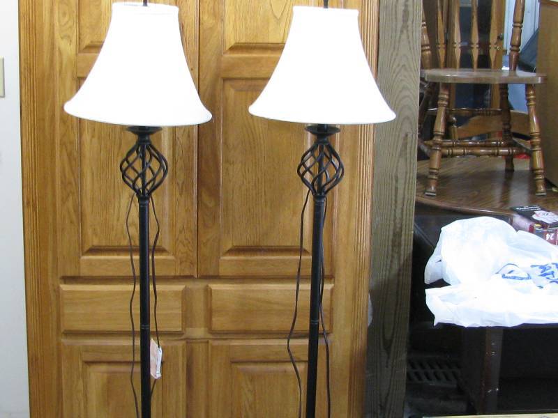 lot 36 image: Floor Lamps