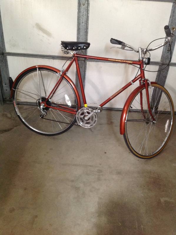 lot 87 image: Older Schwinn Bike - World Tourist - 5 Speed  Copper Color