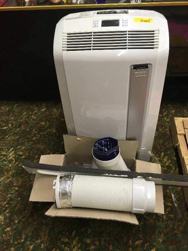 Delonghi PACAN140HPEWKC Portable Air Conditioner, Retail $499.99