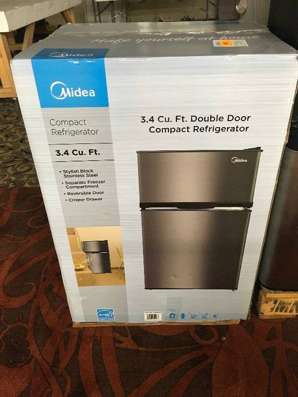 Midea WHD-125FBS1 Fridge, Retail $99.99