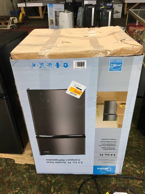 Midea WHD-125FBS1 Fridge, Retail $99.99