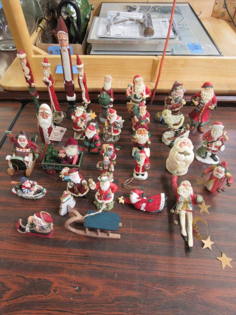 lot 310 image: LIMITED EDITION AND ASSORTED SANTA FIGURINES