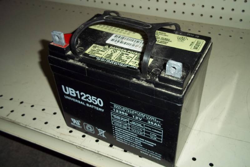 12 V Battery