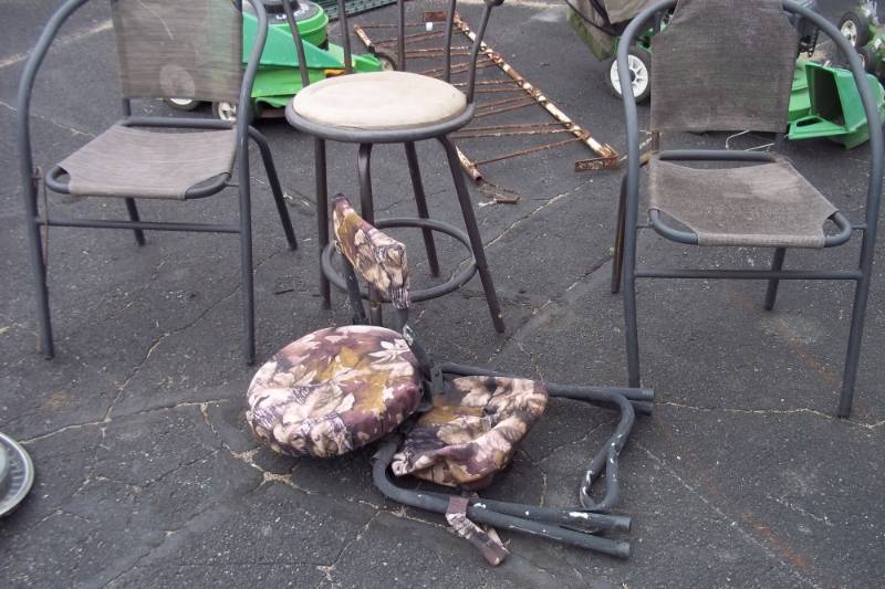 4 Chairs