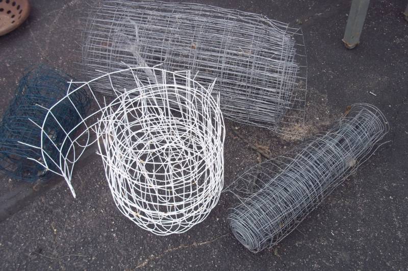 4 Rolls assorted fence wire
