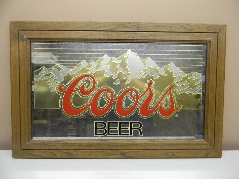 lot 11 image: VINTAGE COORS BEER BAR SIGNMIRROR - PERFECT FOR THE COORS FAN - APPROX 28 BY 18 - SEE PICTURES