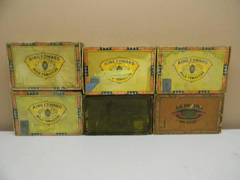 lot 48 image: VINTAGE CIGAR BOX COLLECTION - SOME RARE - SEE PICTURES