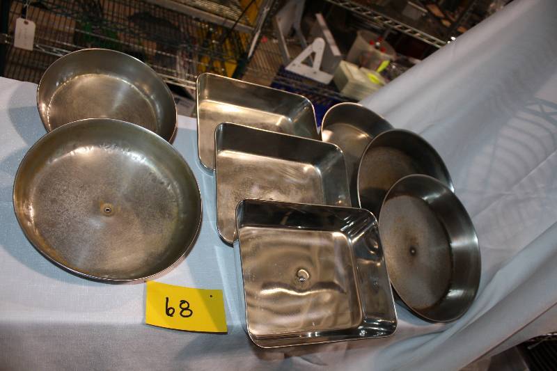 lot 68 image: Lids