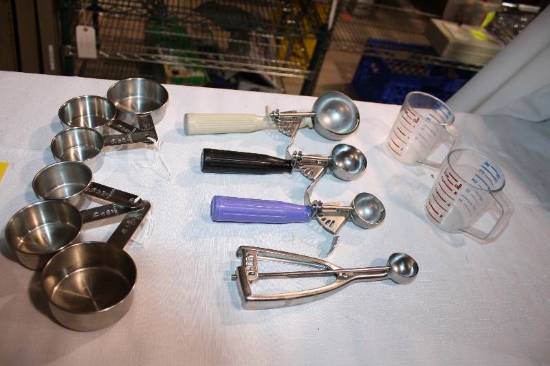 lot 74 image: Measuring Cups and Scoops