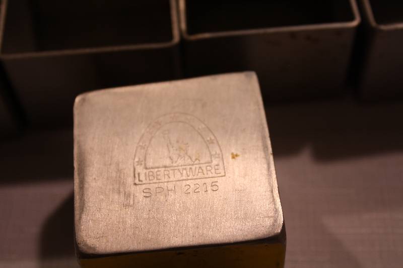 lot 96 image: Sugar Packet Holders