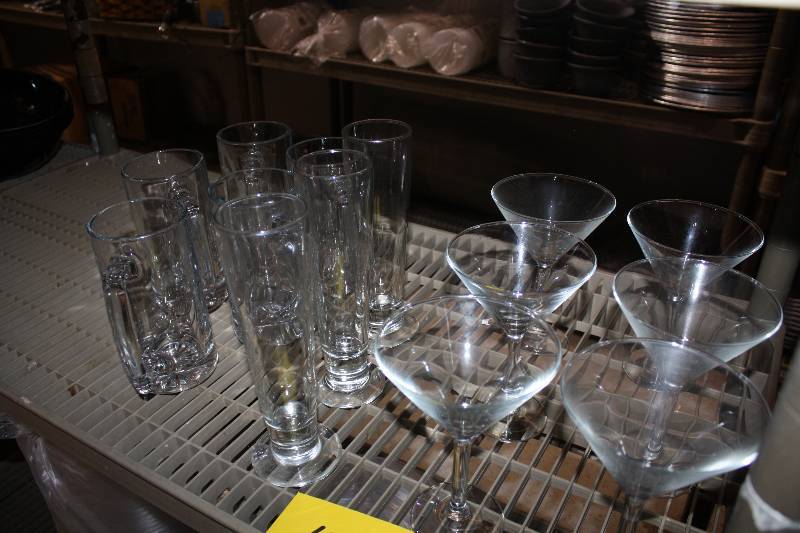 lot 101 image: Assorted Glasses