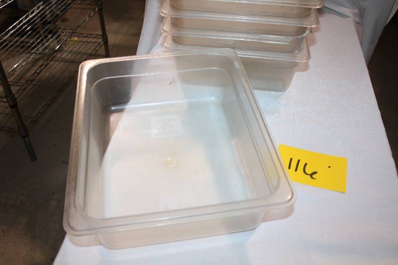 lot 116 image: 12 x 4 Containers