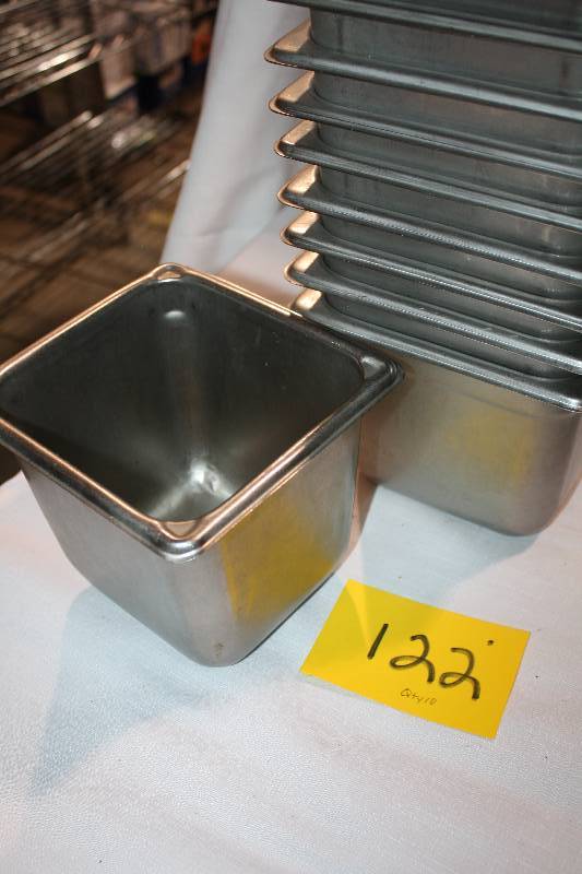 lot 122 image: Stainless 16th Pans 6