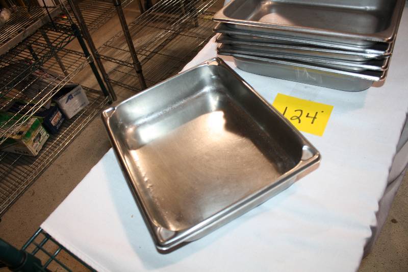 lot 124 image: Stainless 12 Size 2