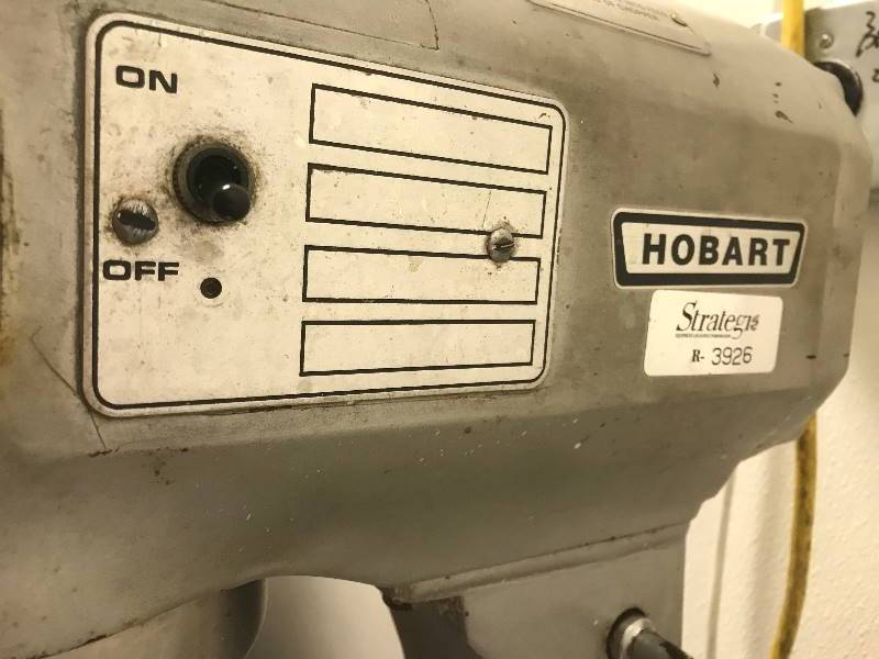 lot 40 image: Hobart 20 Quart Mixer - Model # A-200 - 1-3 Horsepower - 115 Volts - 5.56 Amps - 16 x 16 x 30 Works Great Currently being used