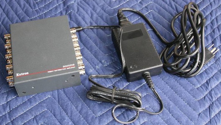 lot 33 image: RGBHV Distribution Amplifier