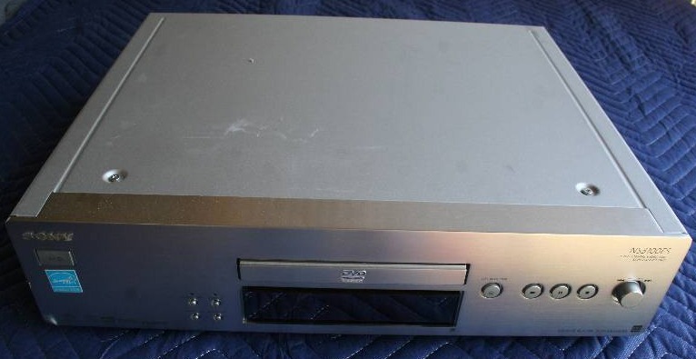 lot 40 image: Sony CDDVD Player