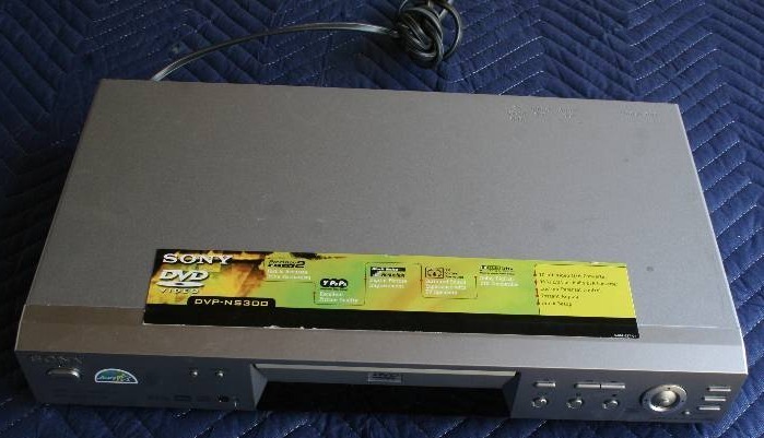 lot 42 image: Sony CDDVD Player