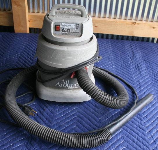 lot 53 image: Shop Vac