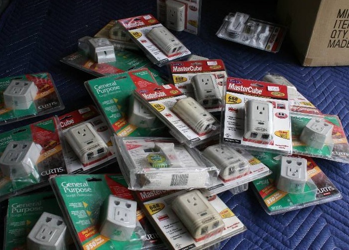 lot 90 image: Surge Protectors